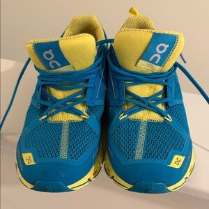 On Running womens Sneakers in Blue and Yellow Sz10